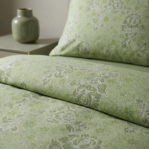Zorico_Soft_Green_Floral_Print_Double_Bed_Sheet_With_Pillow_Covers