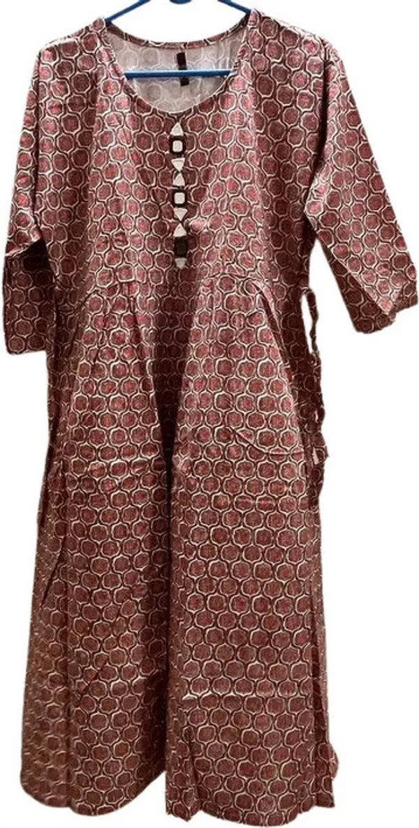 Pink_And_White_Cotton_Blend_Kurti_For_Women