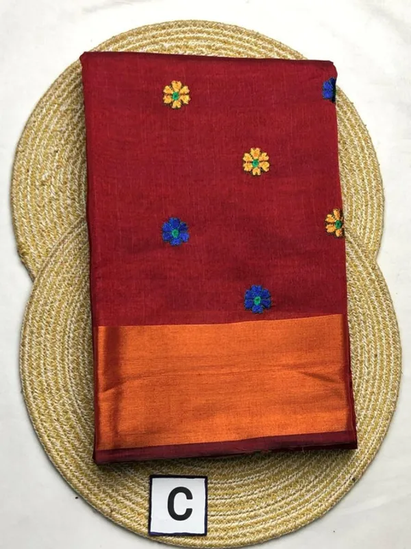 Red_Jutesilk_Jute_Silk_Embroidered_Floral_Print_Saree_For_Women