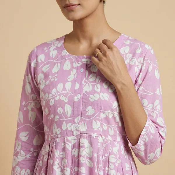 Pink_And_White_Cotton_Blend_Kurta_For_Women