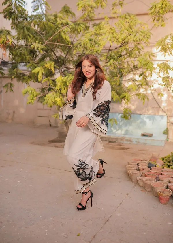 Women's_Premium_Embroidered_Kurta_Palazzo_Set_|_Pakistani_Style_V-Neck_Kurta_with_Floral_Sleeve_&_Pant_Embroidery_|_Ethnic_Casual_Festive_Wear