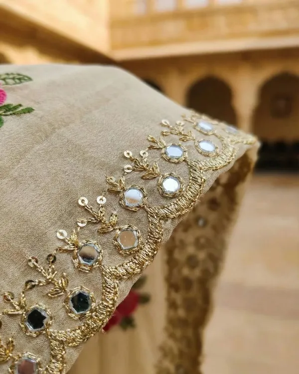 Beige_Georgette_Floral_Embroidered_Mirror_Work_Saree_For_Women