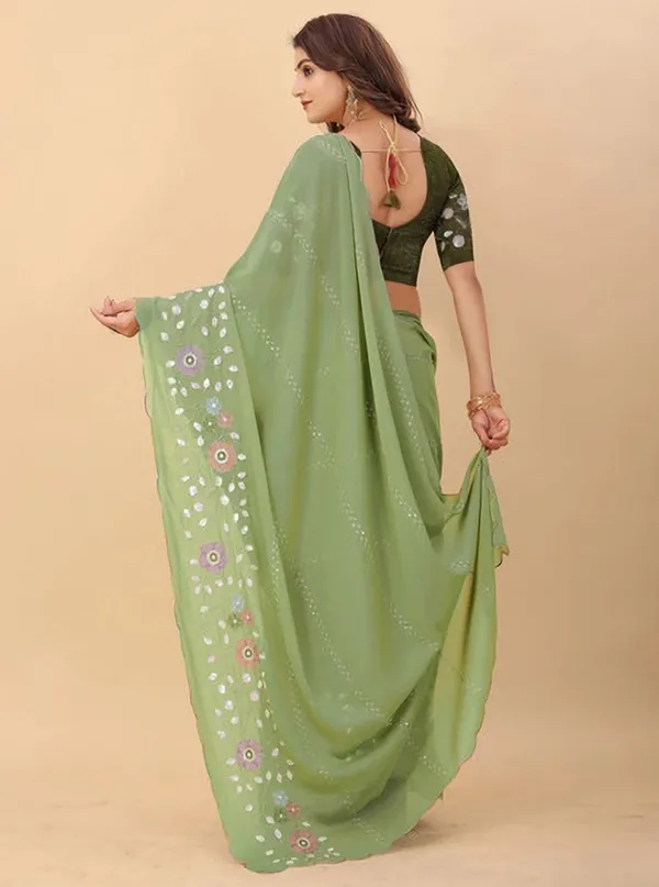 Green_Georgette_Floral_Embroidered_Scalloped_Saree_For_Women