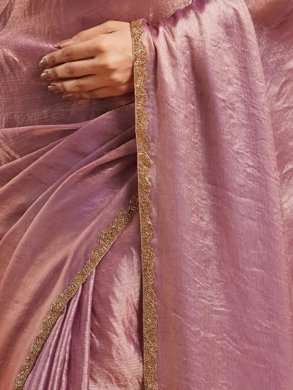 Pink_Chiffon_Golden_Border_Saree_For_Women