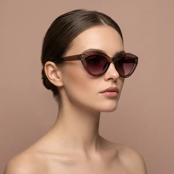 Trendy_Cat-Eye_Sunglasses_for_Women_-_Brown_Transparent_Frame_with_Gradient_Lenses