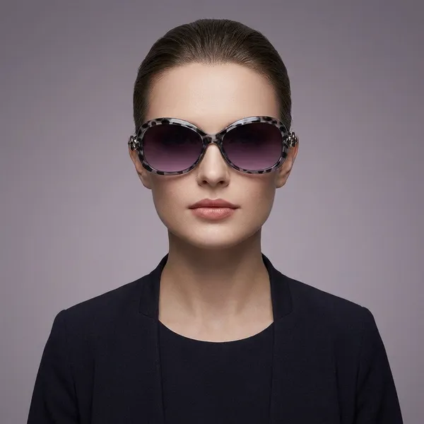 Women's_Leopard_Print_Sunglasses_with_Gradient_Purple_Lenses