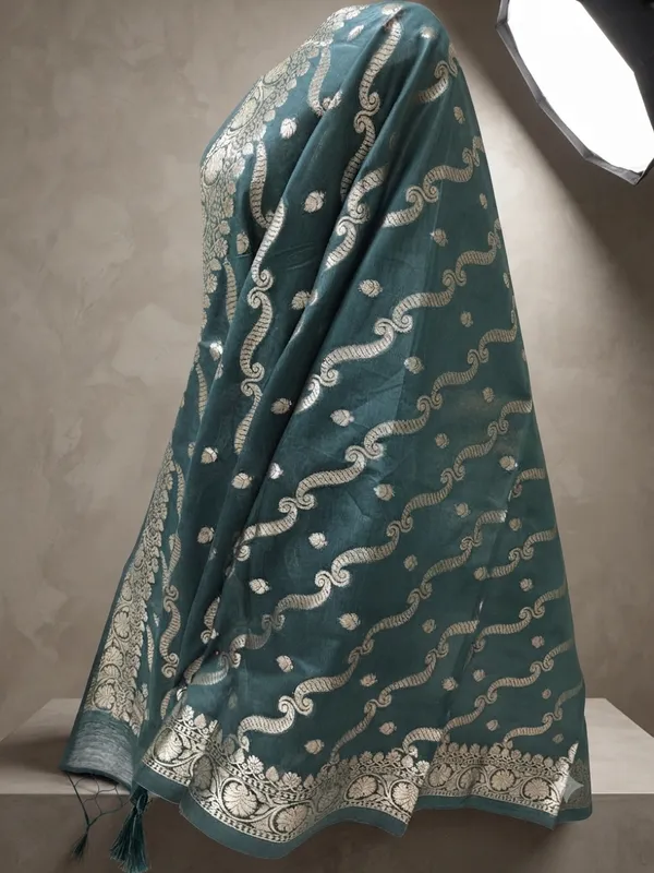 Emerald_Green_Banarasi_Silk_Unstitched_Suit_Set_with_Dupatta