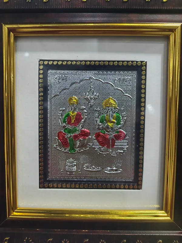 Laxmi_And_Ganesh_Wooden_Silver_Plated_Photo_Frame