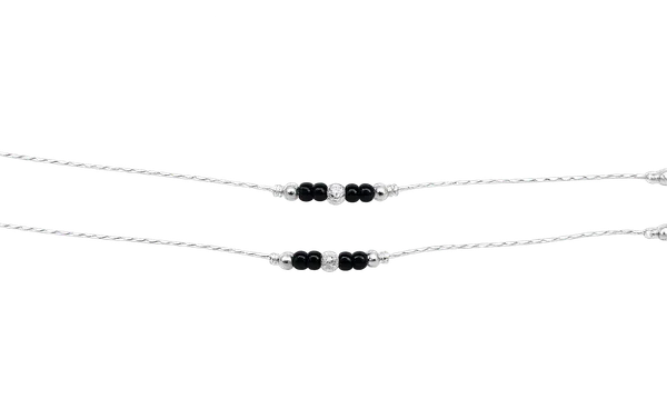 Silver_Payal_With_Black_Bead_And_Silver_Ball