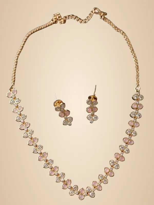 Gold_Brass_Necklace_Set_For_Women