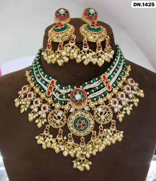 Gold_And_Green_Brass_Necklace_Set_For_Women