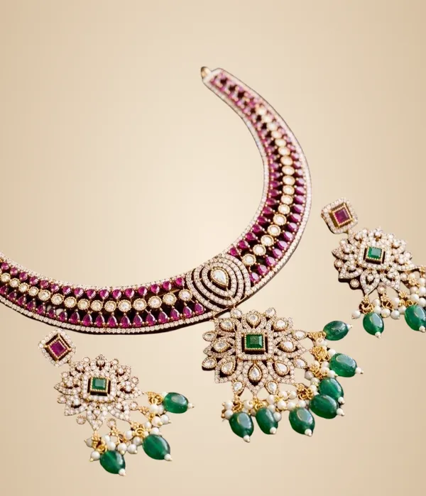 Green_And_Ruby-Red_Brass_Necklace_Set_For_Women