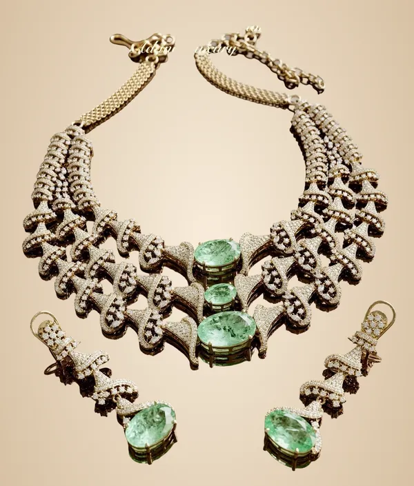 Mint_Green_Brass_Necklace_Set_For_Women