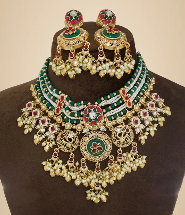 Gold_And_Green_Brass_Necklace_Set_For_Women