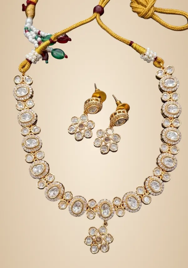 Gold_Brass_Necklace_Set_For_Women