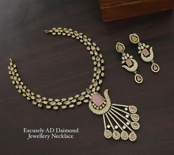 Pink_Brass_Necklace_Set_For_Women