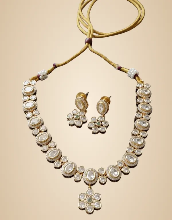 Gold_Brass_Necklace_Set_For_Women