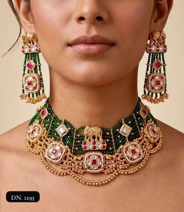 Multicolor_Brass_Necklace_Set_For_Women