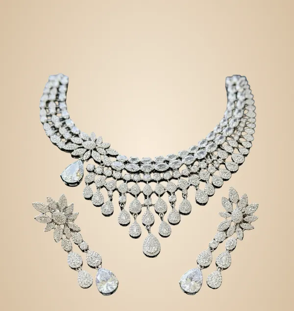 Silver_Brass_Necklace_Set_For_Women