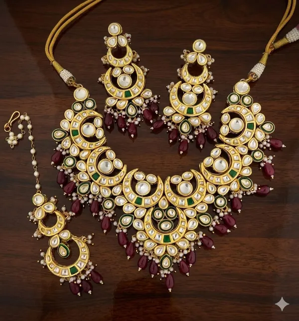 Multicolor_Brass_Necklace_Set_For_Women