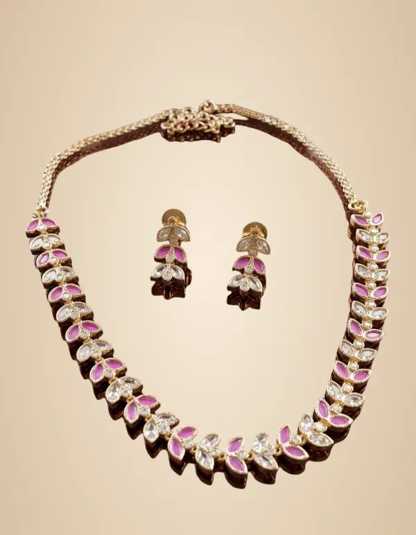 Pink_And_White_Brass_Necklace_Set_For_Women