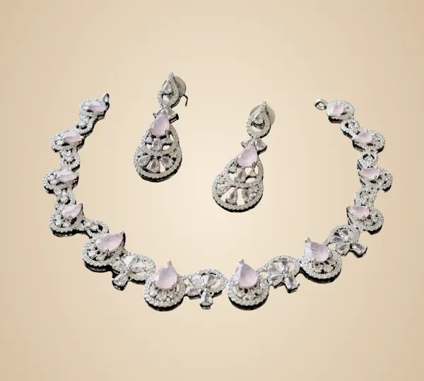Pink_And_Silver_Brass_Necklace_Set_For_Women
