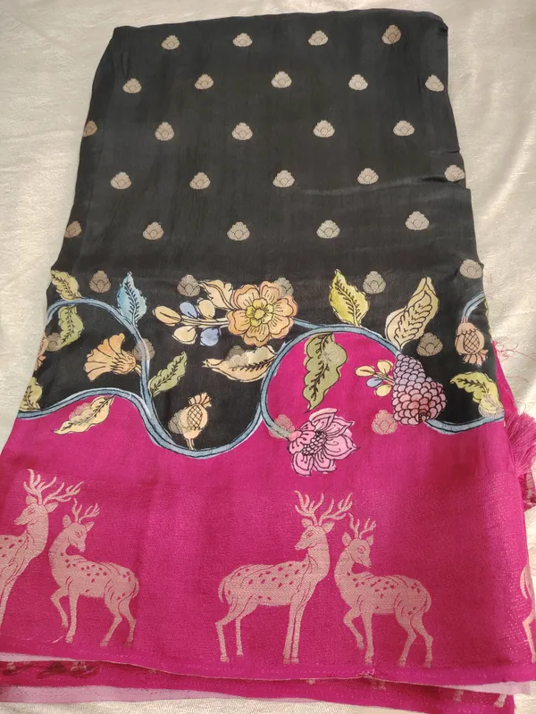 Black_Banarasi_Munga_Soft_Silk_Saree_With_Golden_Floral_Border_And_Pink_Deer_Motif_Pallu