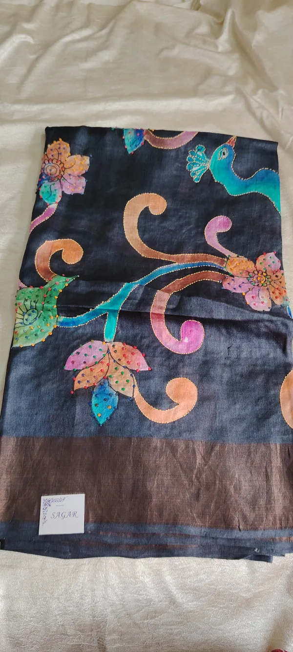 Hand-Embroidered_Pure_Handloom_Tussar_Silk_Saree_With_Peacock_Motif_-