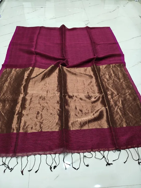 Pure_Linen_Silk_Saree_With_Zari_Tissue_Pallu_-_Magenta_And_Gold