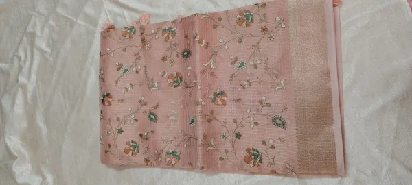 Tissue_Kota_Silk_Saree_With_Thread_Work_Embroidered_Details