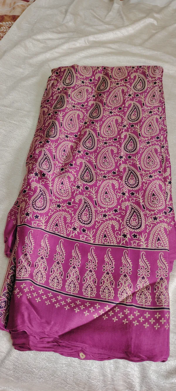 Pink_Paisley_Print_Modal_Cotton_Saree_With_Traditional_Border