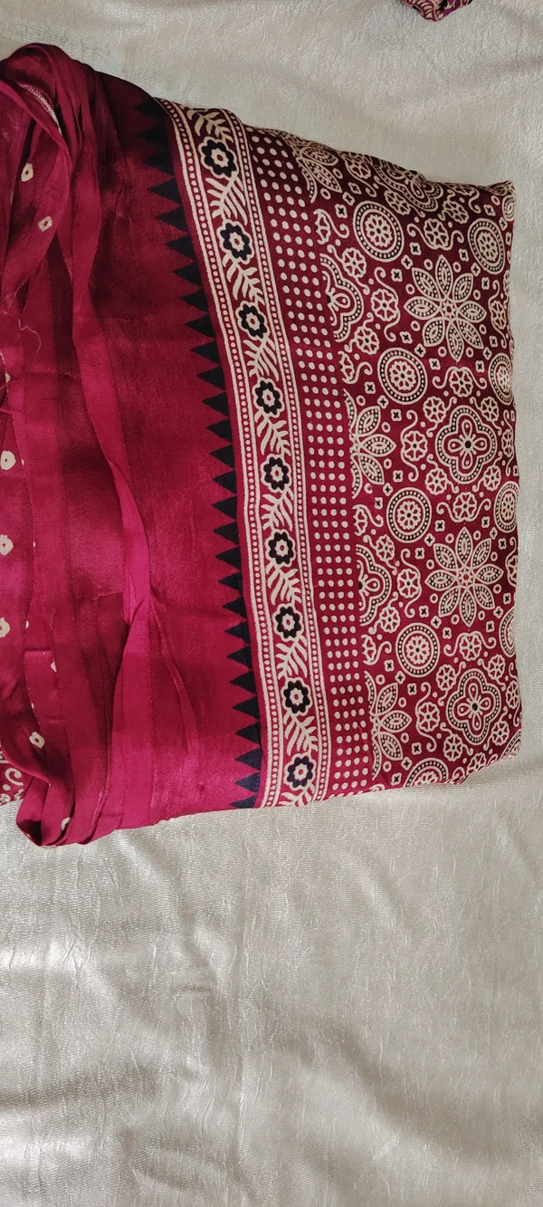 Maroon_Ajrakh_Print_Modal_Cotton_Saree