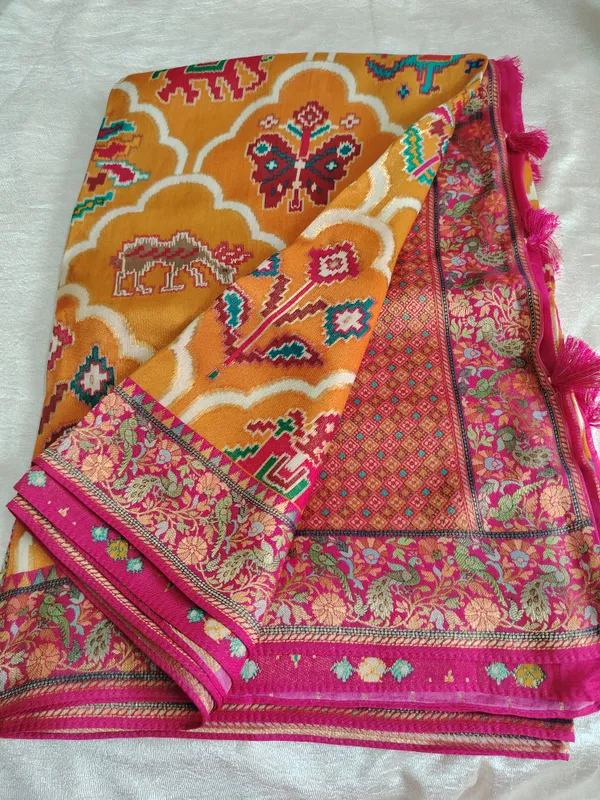 Traditional_Mustard_Yellow_Rangkat_Banarasi_Patola_Saree_With_Pink_Border