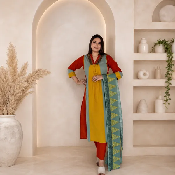 Multicolour_Ethnic_Kurti_With_Dupatta_Set
