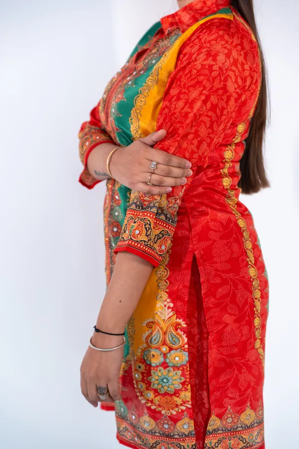 Multicolour_Embroidered_Ethnic_Suit_Set_With_Red_Jacket_And_Pants