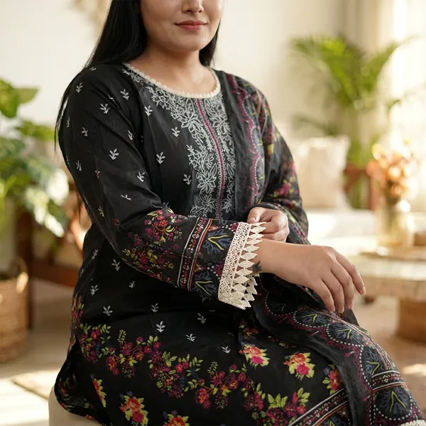 Black_Women_Floral_Embroidered_Ethnic_Suit_Set_With_Dupatta