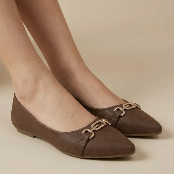 Brown_Synthetic_Leather_Pointed_Toe_Buckle_Flats_For_Women