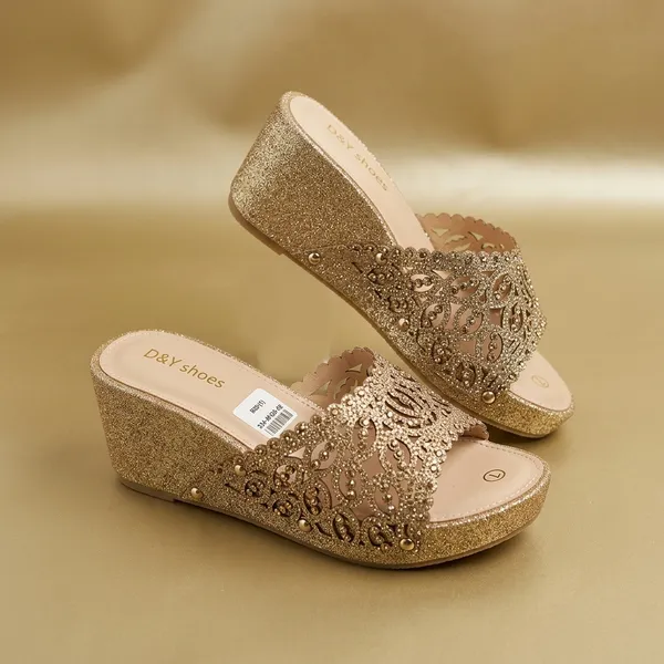 Gold_Glitter_Wedge_Sandals_For_Women