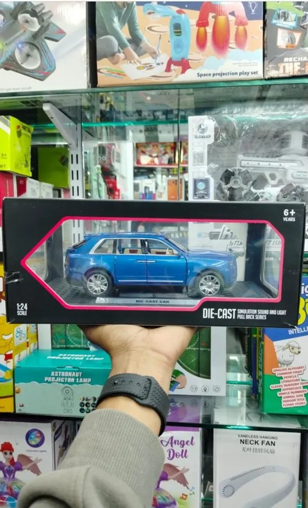 Die-Cast_Pull_Back_Car_With_Sound_And_Light_-_Blue_Suv_Toy_Car