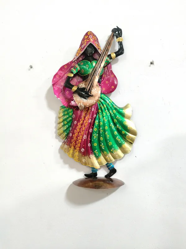 Handcrafted_Traditional_Musician_Figurine_-_Decorative_Showpiece