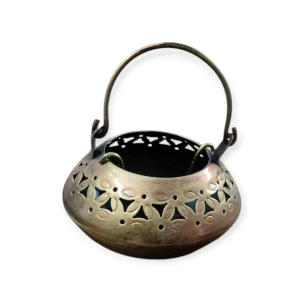 Decorative_Brass_Hanging_Candle_Holder_With_Cutwork_Design