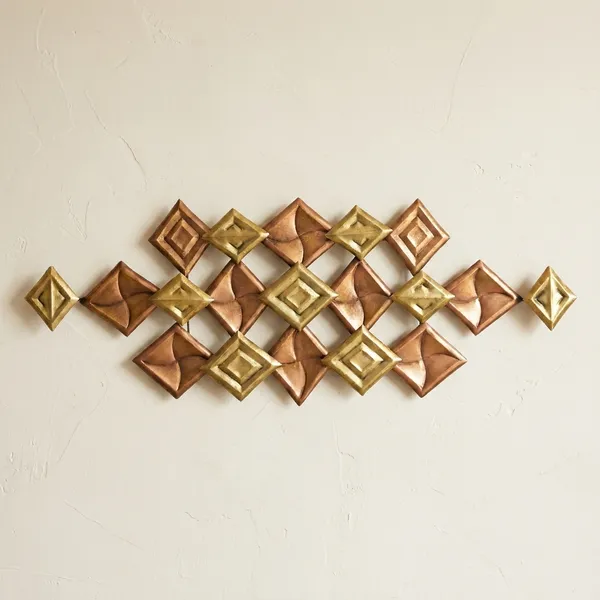 Metal_Wall_Decor_-_Diamond_Shaped_Decorative_Wall_Art_In_Golden_&_Green_Tones
