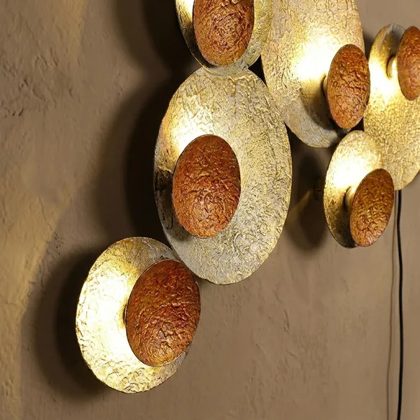 Golden_Disc_Wall_Art_Sculpture_-_Modern_3D_Metal_Decor