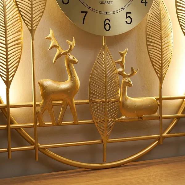Golden_Deer_Wall_Clock_With_Led_Lighting_And_Decorative_Metal_Art