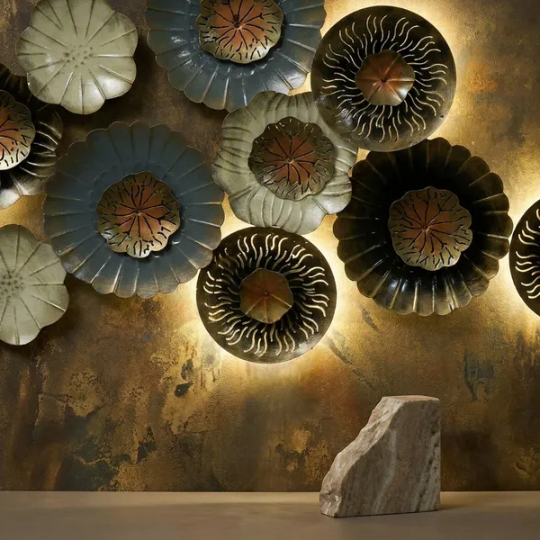 Decorative_Metal_Flower_Wall_Art_With_Led_Backlighting