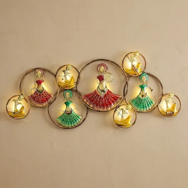 Decorative_Metal_Wall_Art_-_Dancing_Figures_In_Circular_Frames