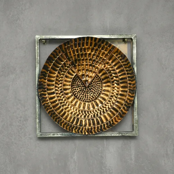 Golden_Circular_Textured_Metal_Wall_Art_With_Square_Frame