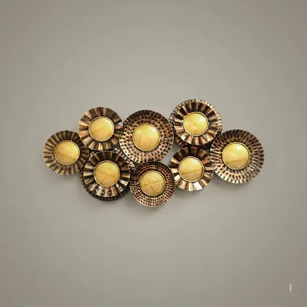 Decorative_Metal_Wall_Art_With_Circular_Medallion_Design