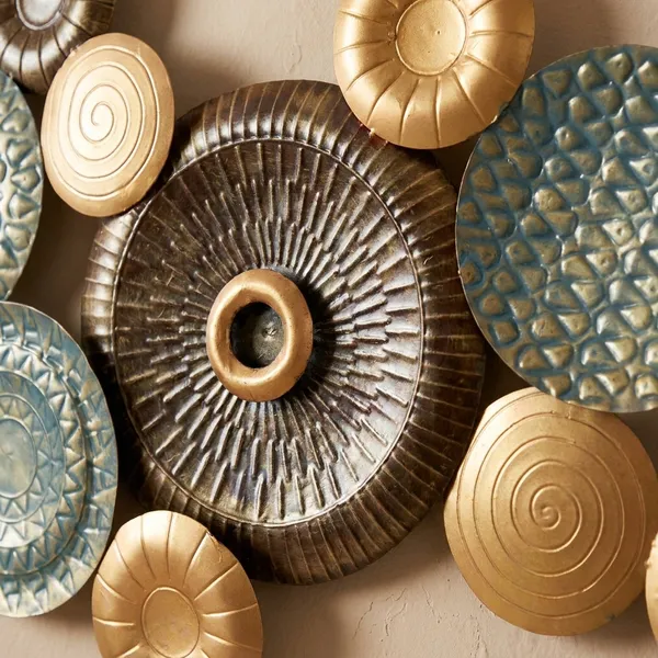 Decorative_Metal_Wall_Art_-_Circular_Disc_Design_In_Gold,_Blue_&_Brown_Tones