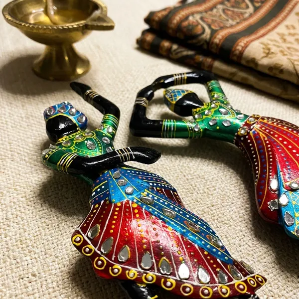 Hand-Painted_Dancing_Lady_Figurines_-_Set_Of_2